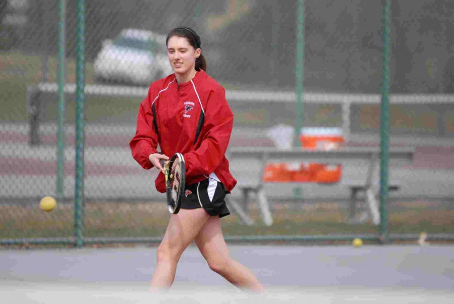 Tennis serves up wins in regular season performances