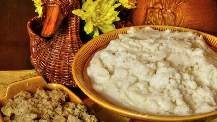 Vegan Roasted Garlic Mashed Potatoes