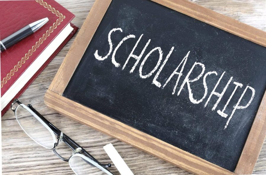 Scholarships+are+an+important+way+to+save+money+on+college+costs.