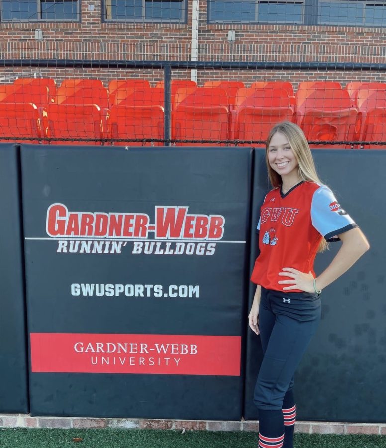 In+an+Instragram+post+announcing+her+acceptance+to+Gardner-Webb+to+play+softball+at+the+collegiate+level%2C+Wayland+thanks+her+family%2C+friends+and+coaches+for+helping+her+along+the+way.