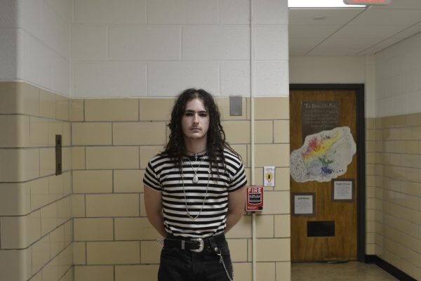 Sebastian Prendes is showing off his iconic fashion.